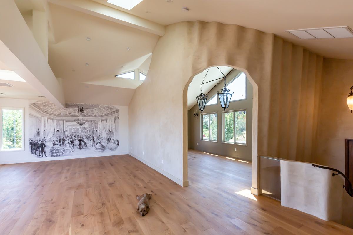 Bespoke master suite at 841 Bayview Way